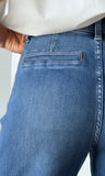 High Rise Crop Wide Front Pocket